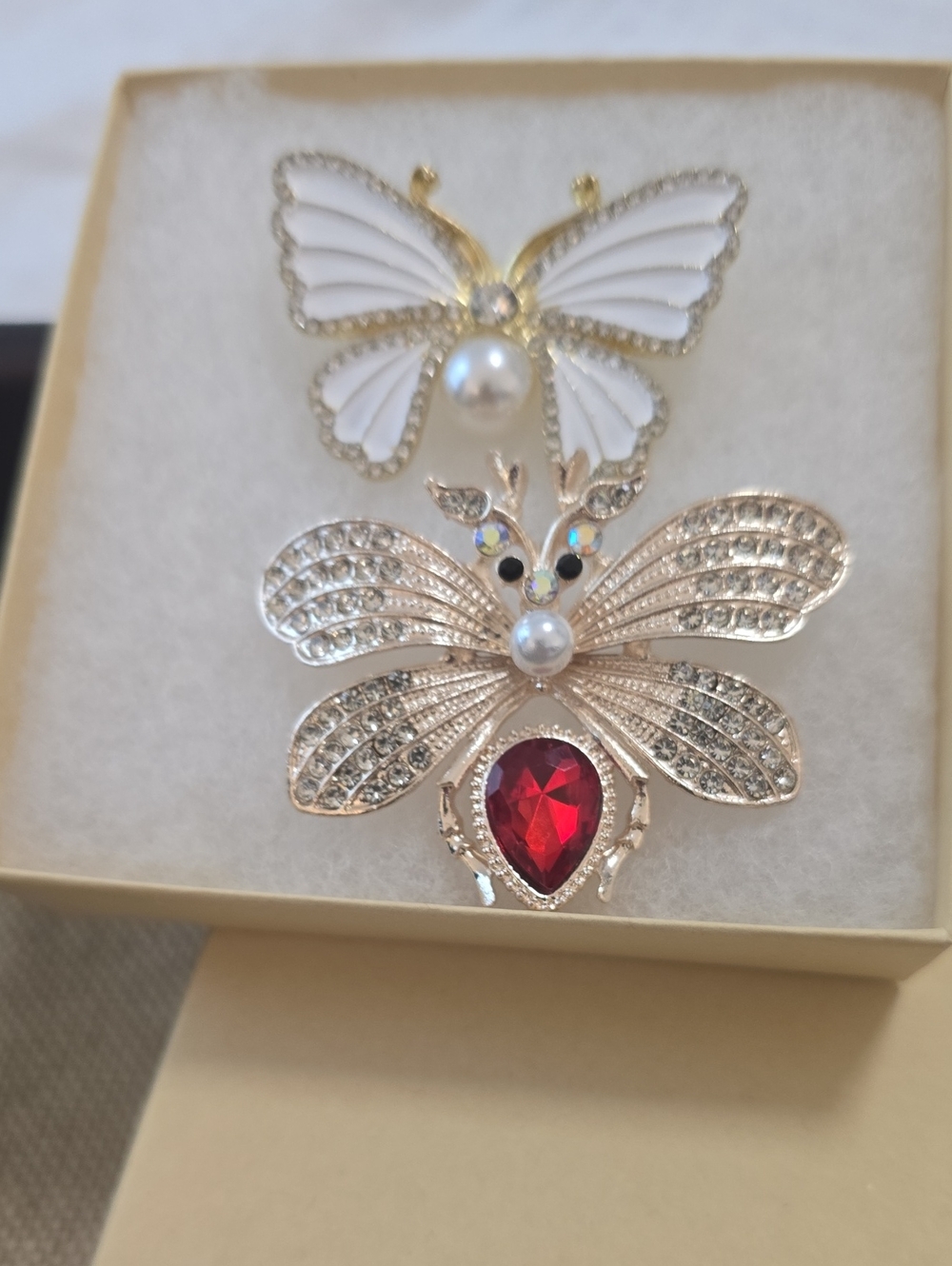 In Honor Of Dolly! Gold-Tone ButterflyBrooch Set with Crystal and Pearl Accent